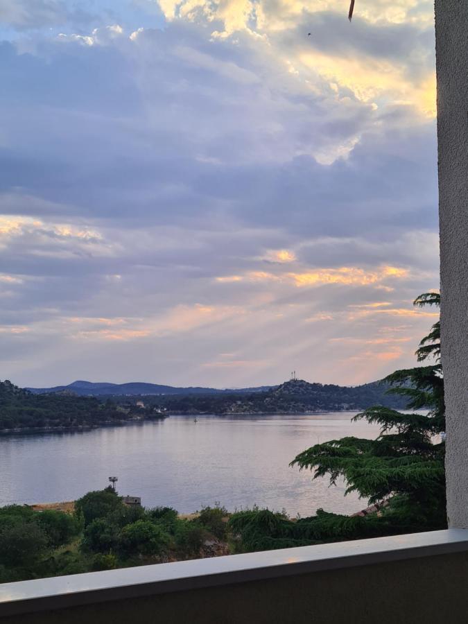 Matanovi Dvori-Krka National Park Hotel Lozovac Kültér fotó
