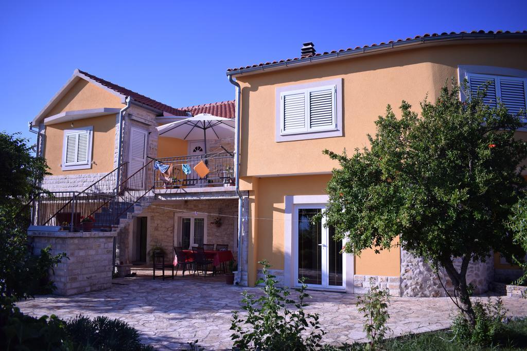 Matanovi Dvori-Krka National Park Hotel Lozovac Kültér fotó